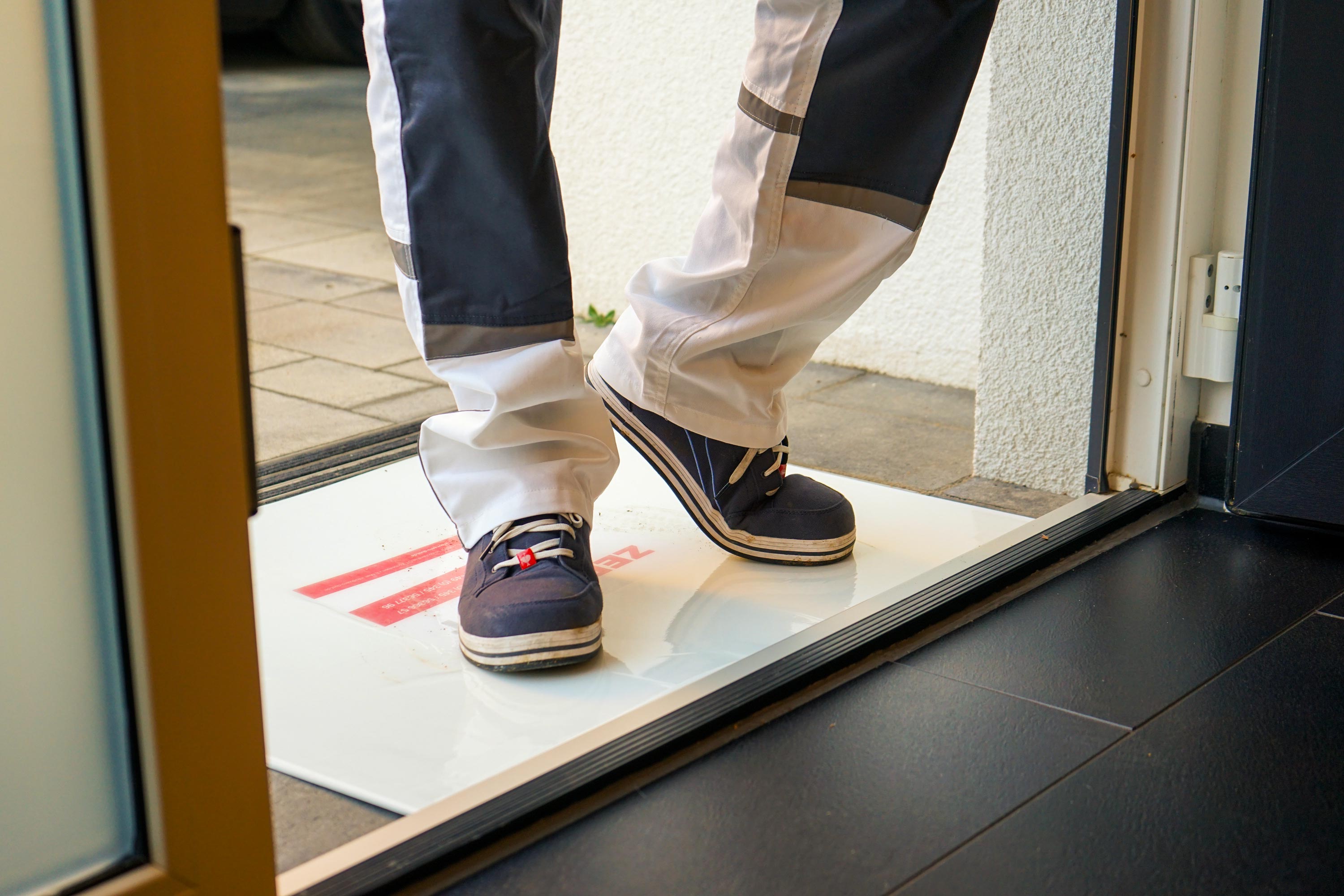 Zero Dust Schmutzschleuse Schmutzfangmatte 61x76 cm mit 30 K