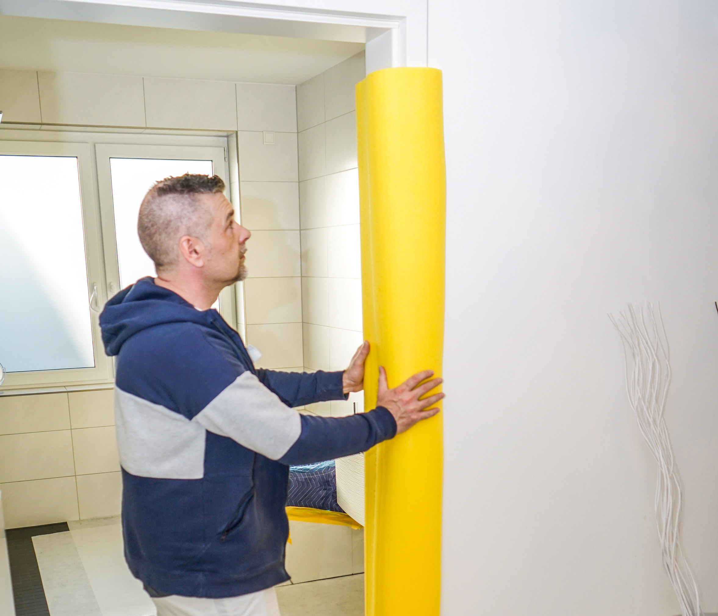 Zero Dust Türrahmen-Klemmschiene signalgelb 100–250 mm aus P