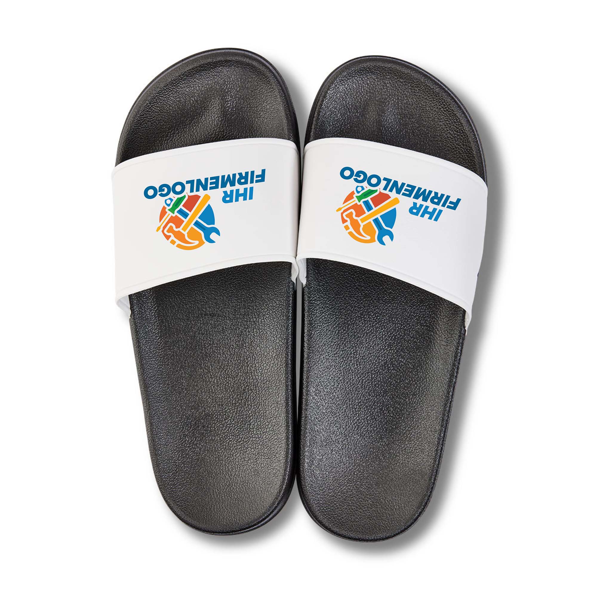 Schwarze Badeschlappen mit weißer Logo-Lasche von Zero Dust