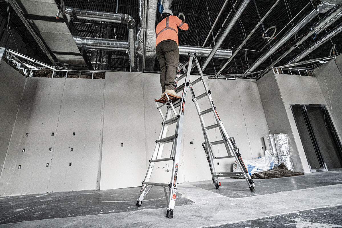 PLATTFORM PRO Einhängetritt Little Giant für sicheren Stand