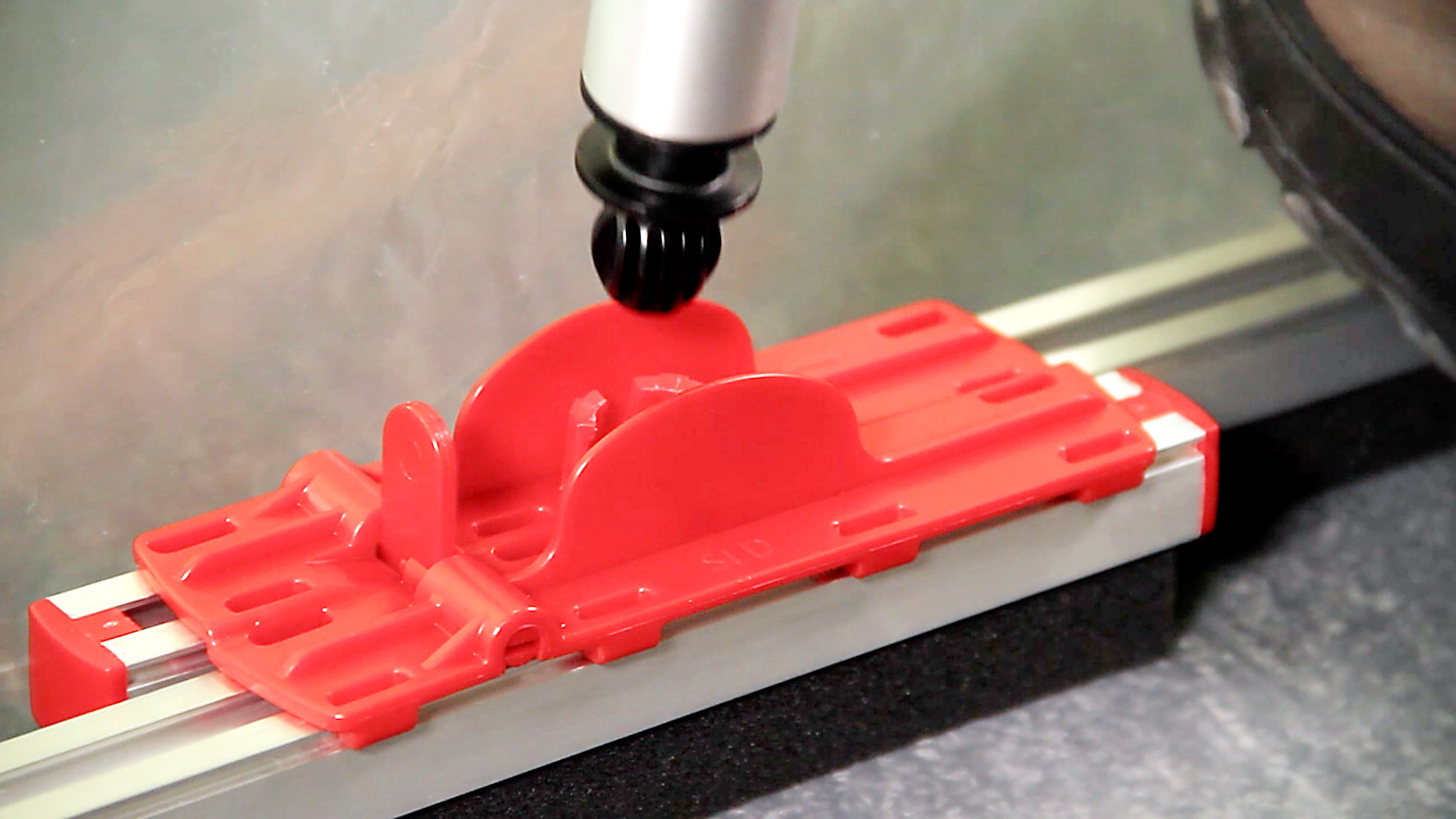 ZipWall Bodenadapter Staubschutzwand für Teleskopstangen 3,6