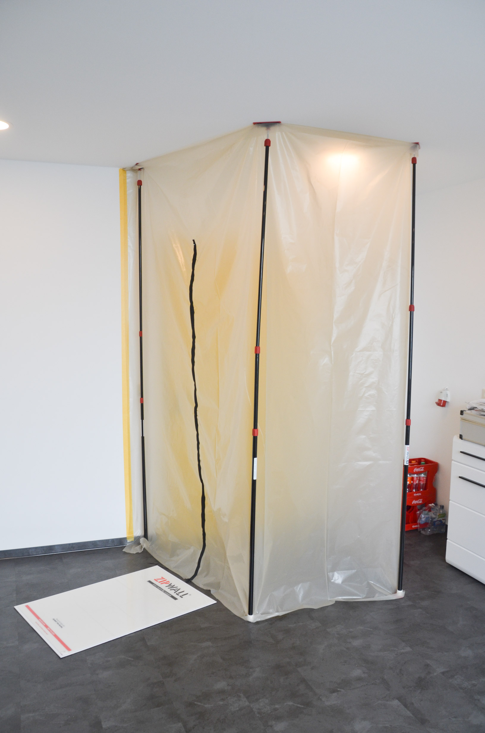 ZipWall Schmutzschleuse mit Schmutzfangmatte und Klebefolien