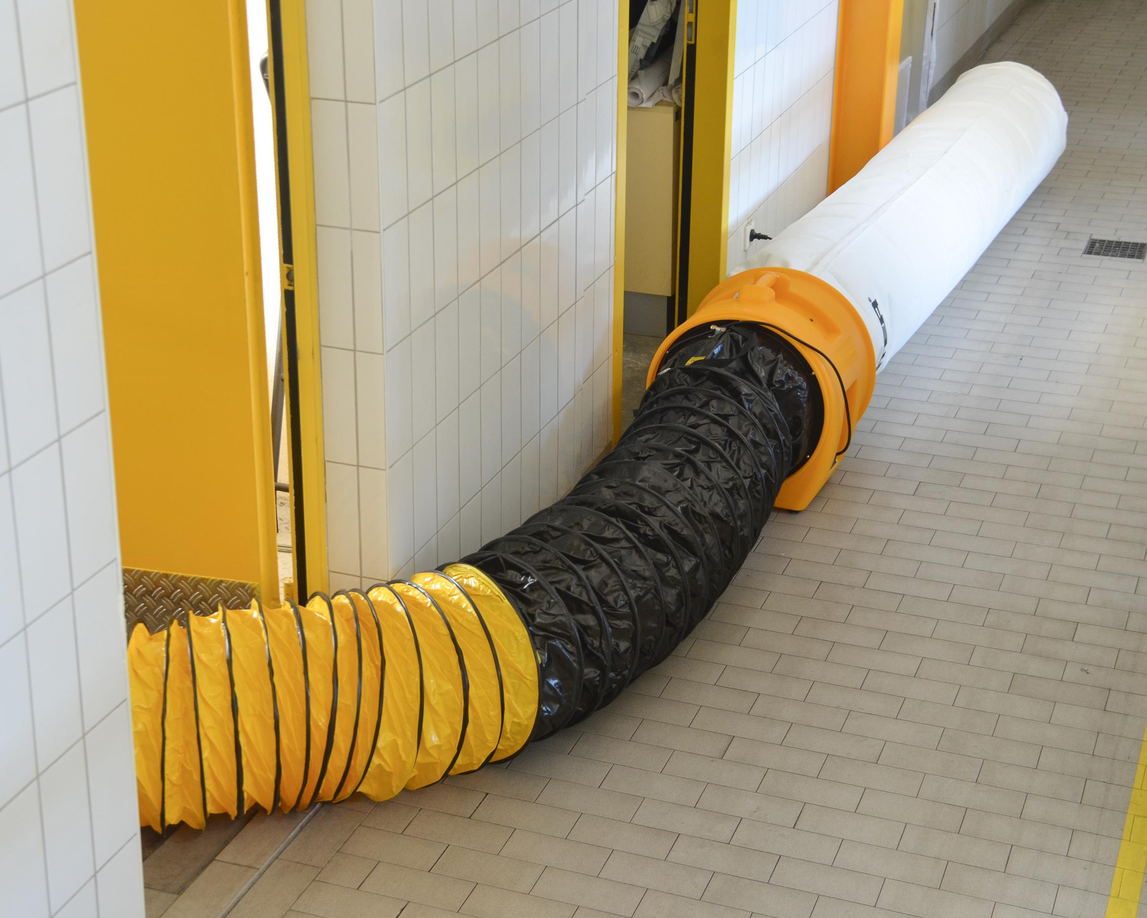 Zero Dust Axiallüfter Staubabsaugung S8800 mit Schlauch