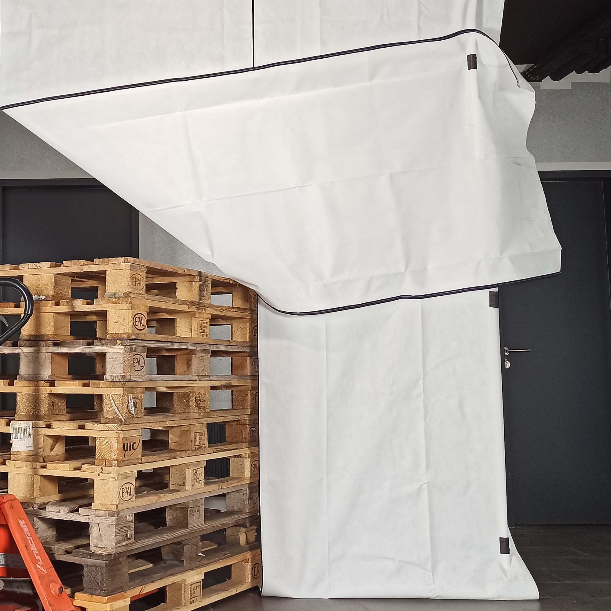 Zero Dust Vlies Staubschutztür-Wand MegaDoor 330x330 mit bre