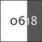 Quadratisches Farbmuster mit der Kennzeichnung 0618, links weiß, rechts dunkelgrau unterteilt