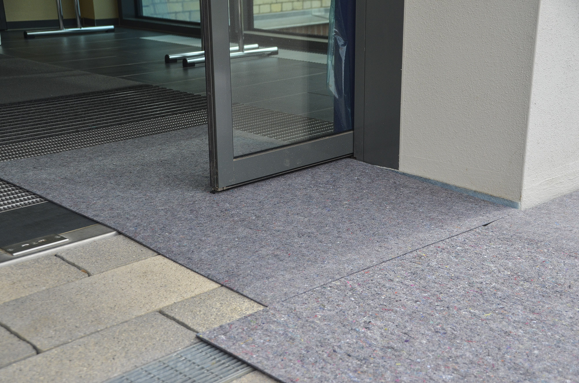 zero-dust-schutzboden-vliesfaserplatte-1-2-x-0-8-m-robust-schutz-platte-abdeckplatte-1100-g-zd-_4