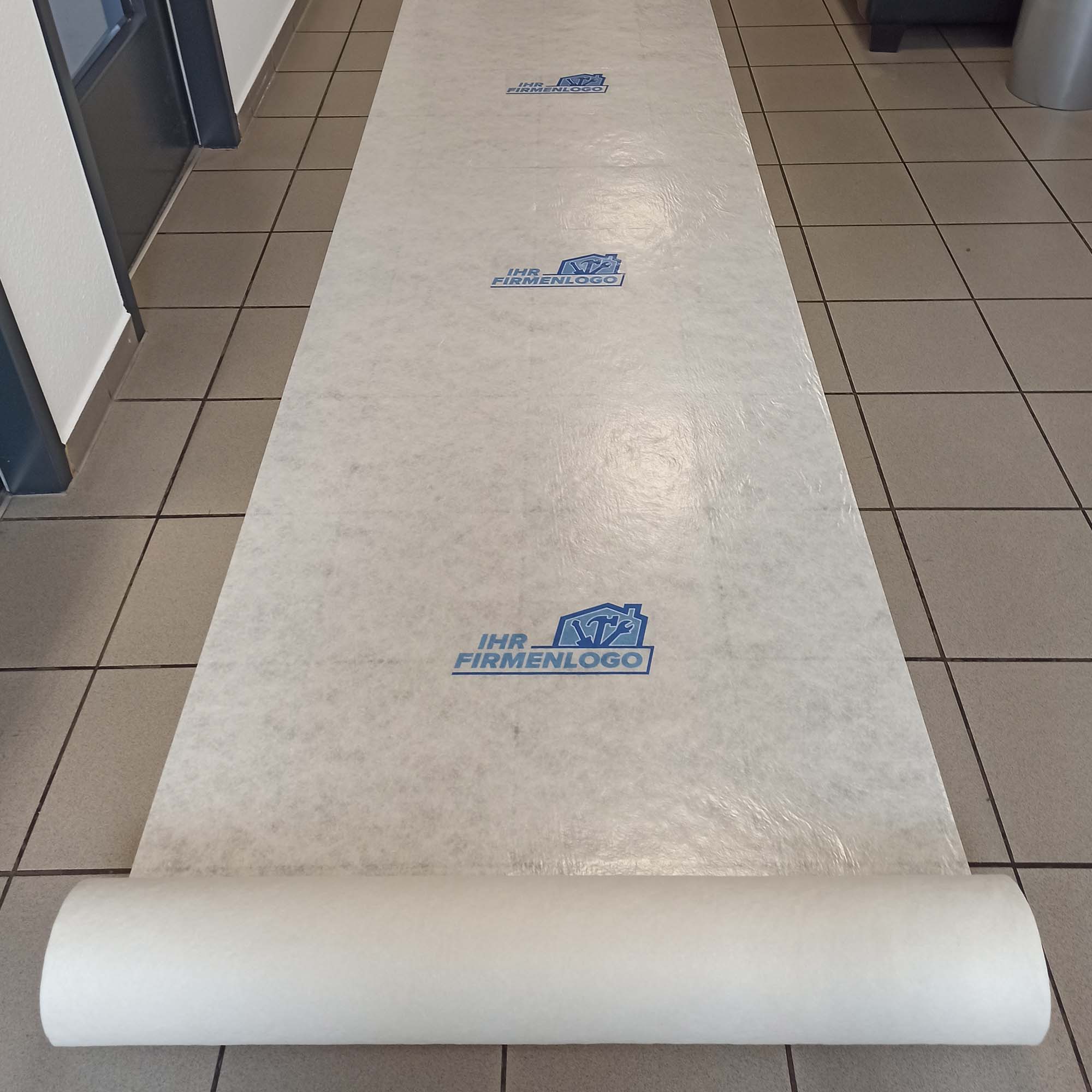 Zero Dust Abdeckvlies TreppTurbo180 mit Firmenlogo auf Flies