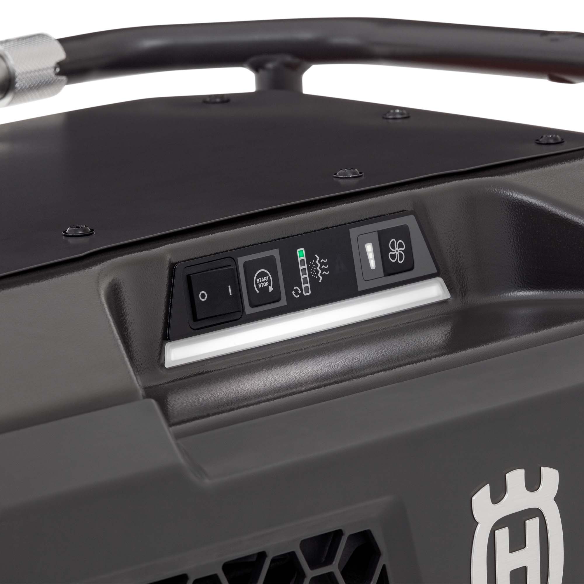 Bedienfeld des Husqvarna A100 Bau-Luftreinigers mit Tasten