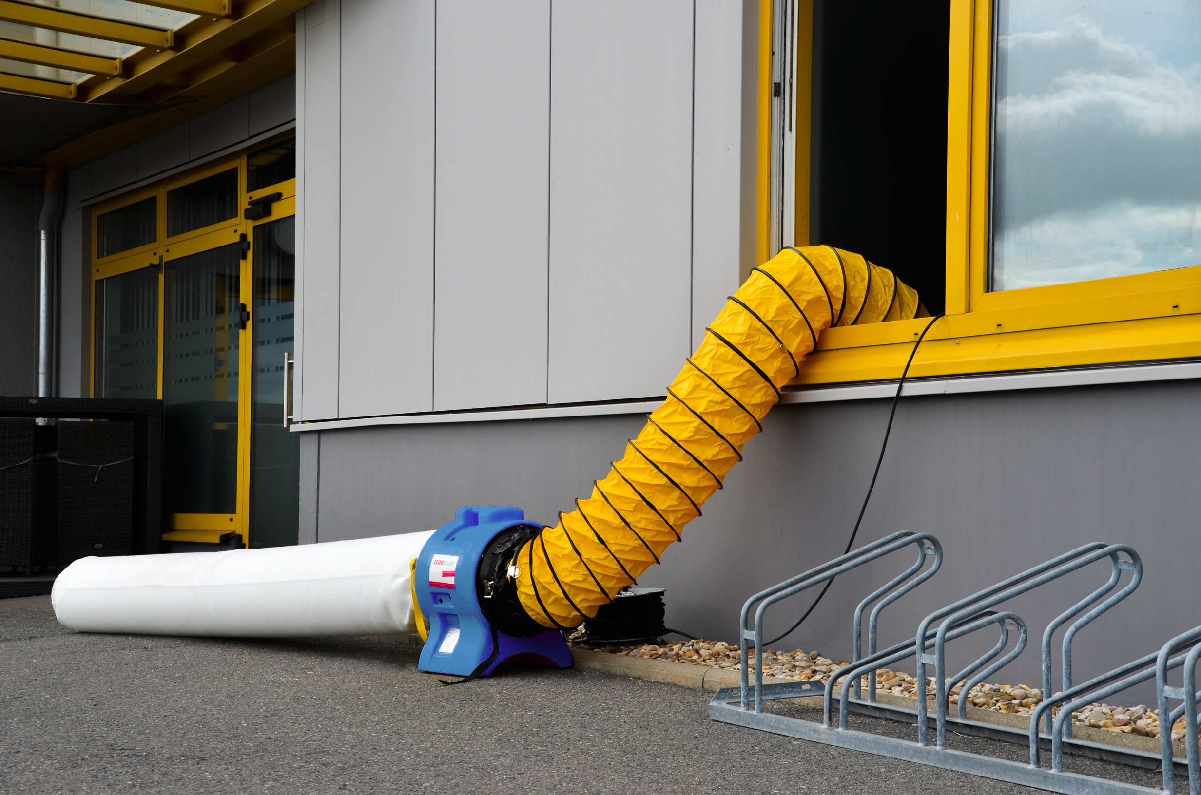 Axiallüfter Staubabsaugung S3500 mit Schlauch und Sack