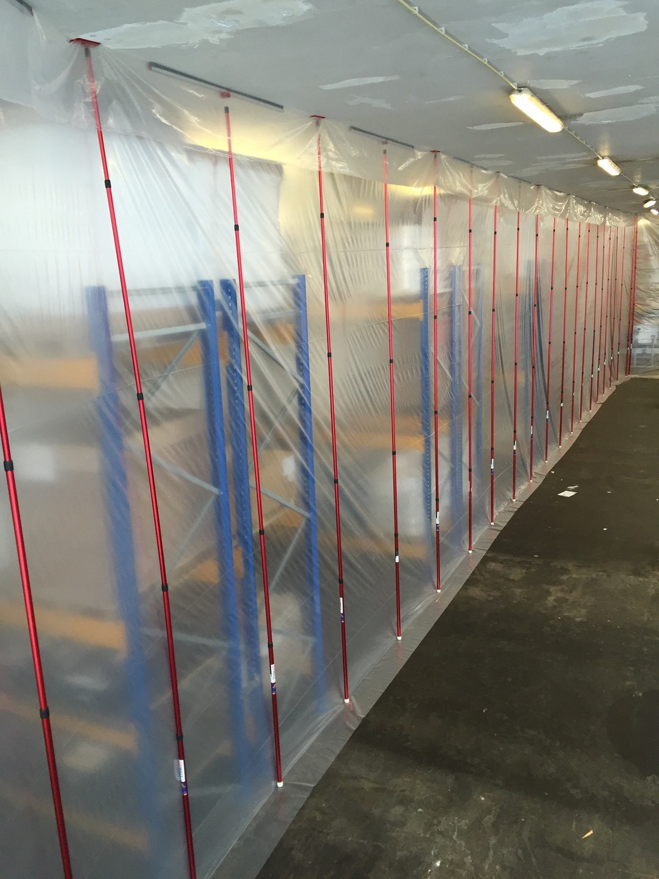 ZipWall Staubschutzwand mit Teleskopstangen bis 6 m Decke