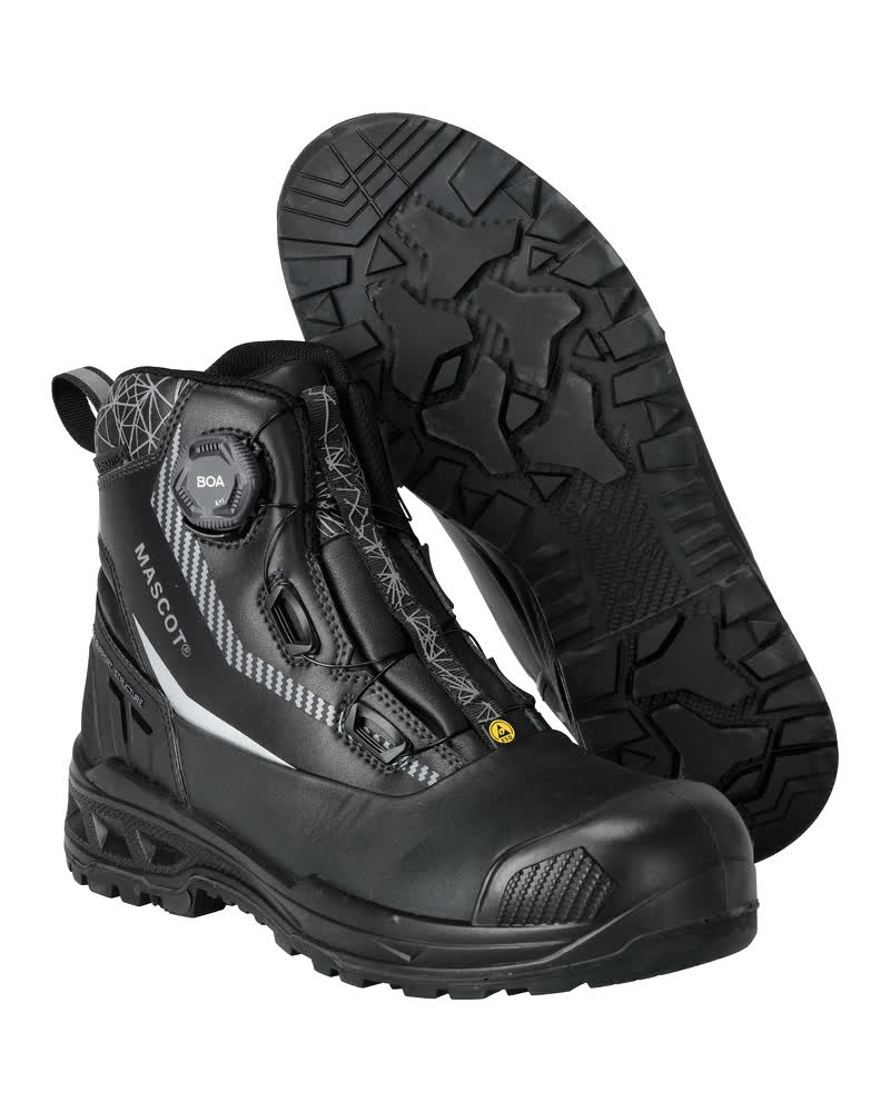Schwarzer MASCOT® FOOTWEAR INDUSTRY Sicherheitsstiefel mit BOA® Drehverschluss, flammhemmendem Obermaterial, Komposit-Zehenschutzkappe und rutschfester Gummilaufsohle