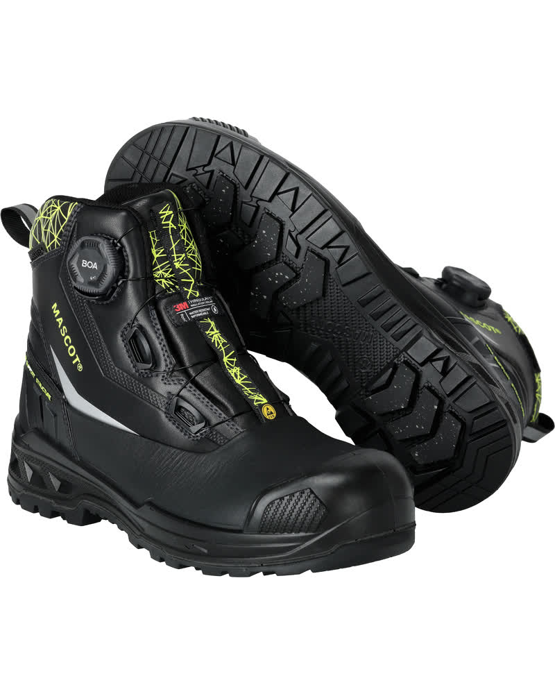 MASCOT® FOOTWEAR INDUSTRY Sicherheitsstiefel schwarz mit BOA® Drehverschluss, flammhemmendem Obermaterial, Komposit-Zehenschutzkappe und rutschhemmender Gummisohle