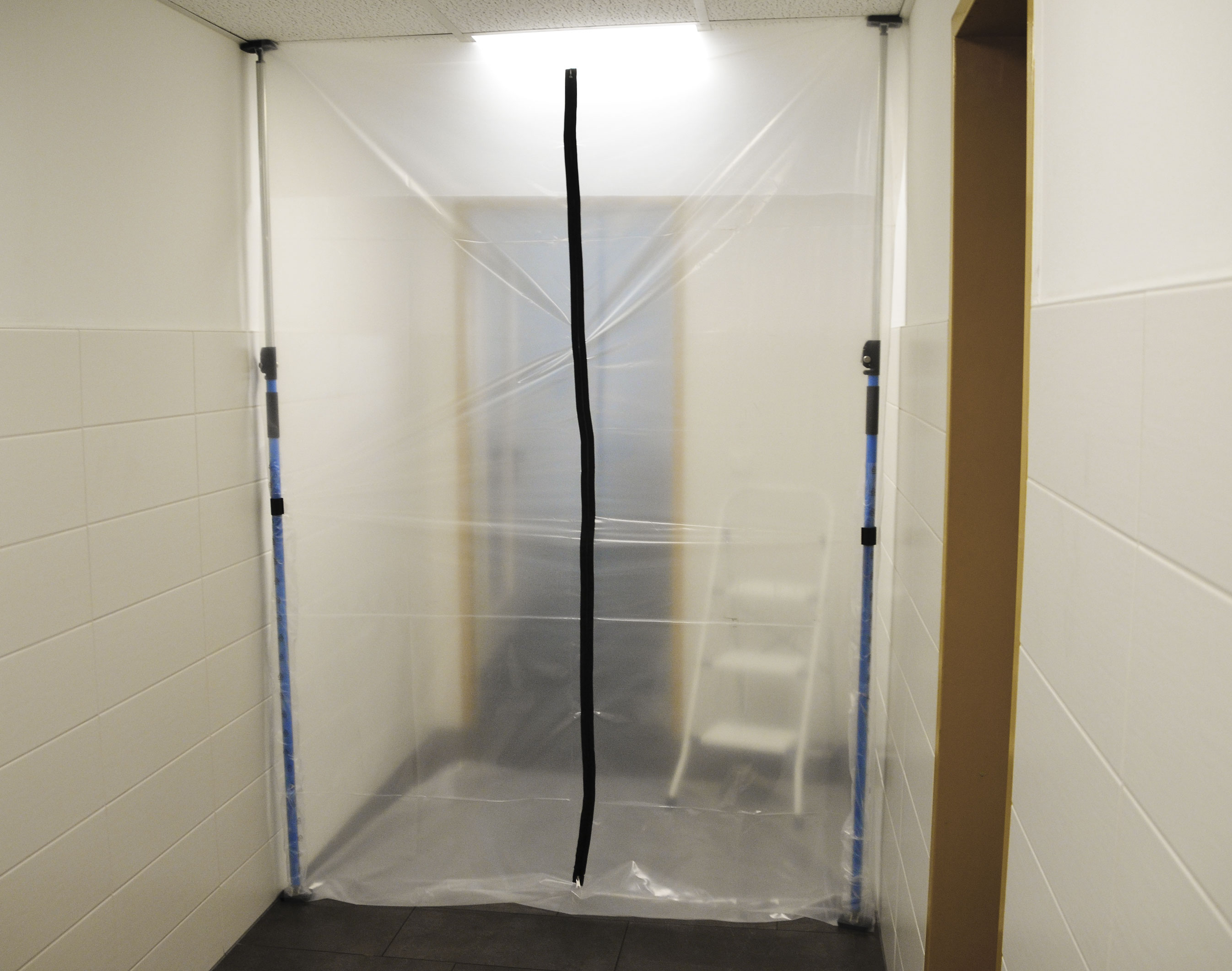 Selbstklebende Reißverschlüsse schwarz für Staubschutzwand 2