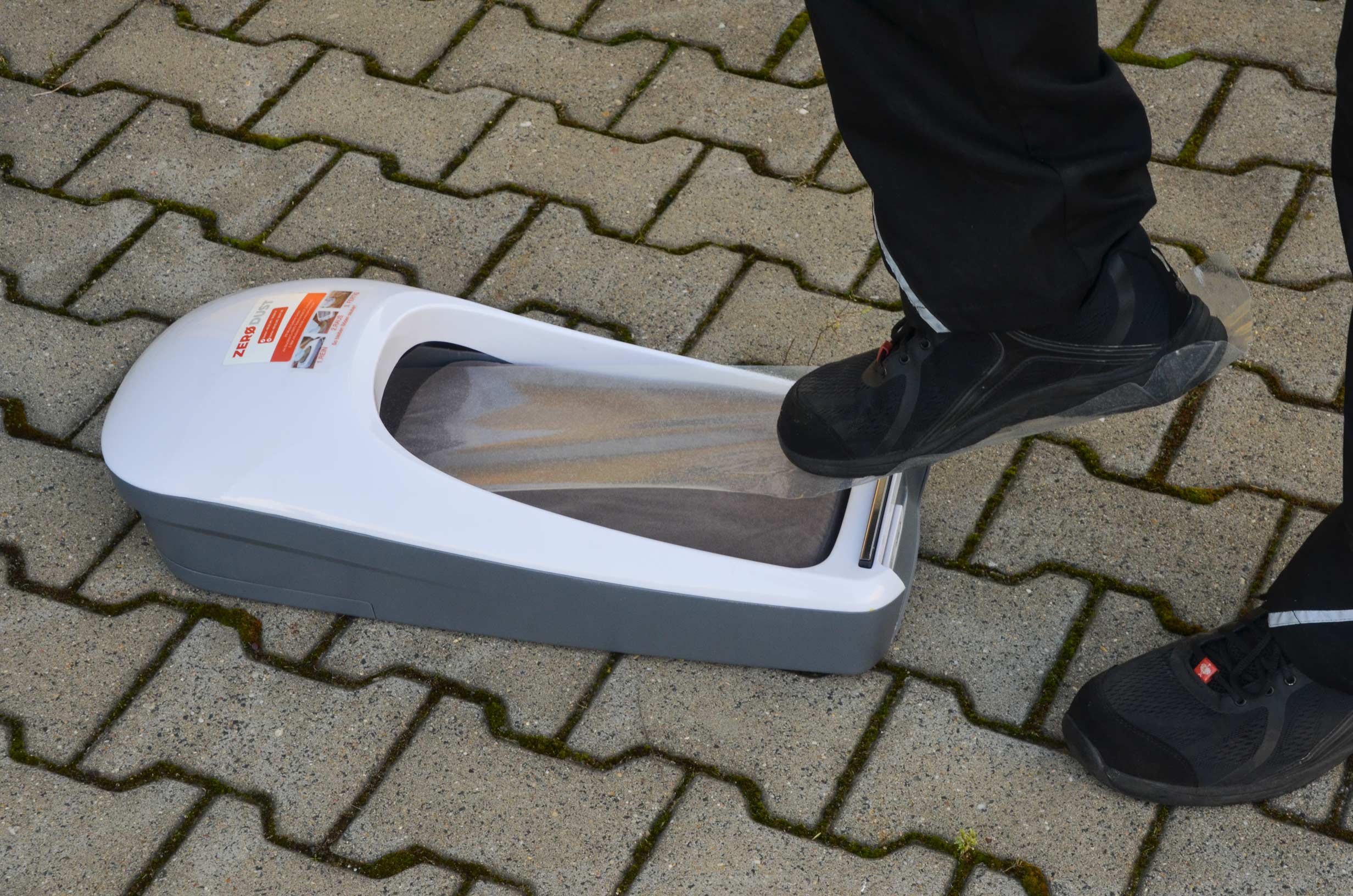 Zero Dust Schuhschleuse Folienspender mit Folien-Überschuh