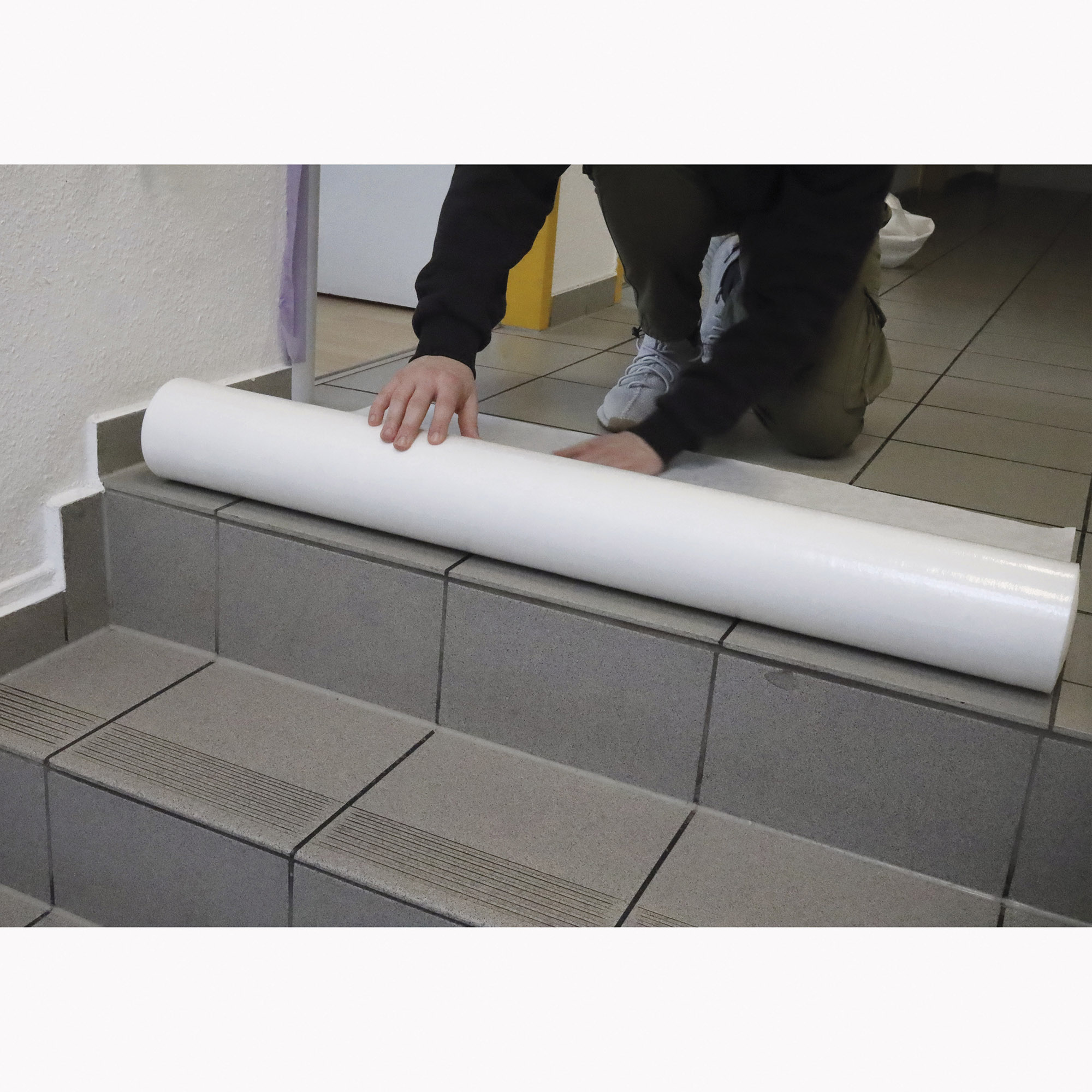 TreppKit easy selbstklebendes saugfähiges Treppenschutzvlies